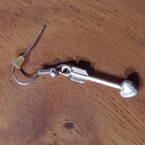 Single Arrow Earring